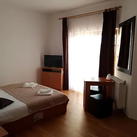Pensiunea Codruta Vakantieboerderij *