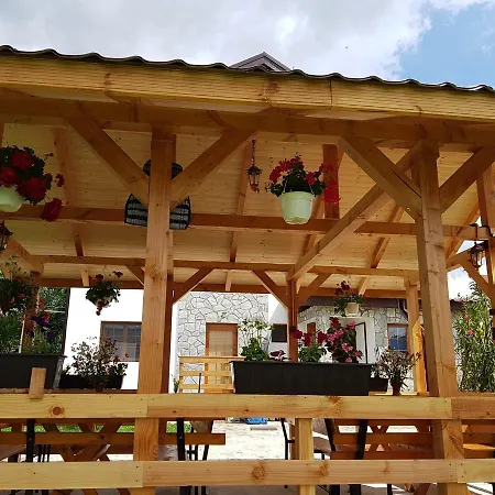 Pensiunea Codruta Vakantieboerderij Cărpinişu